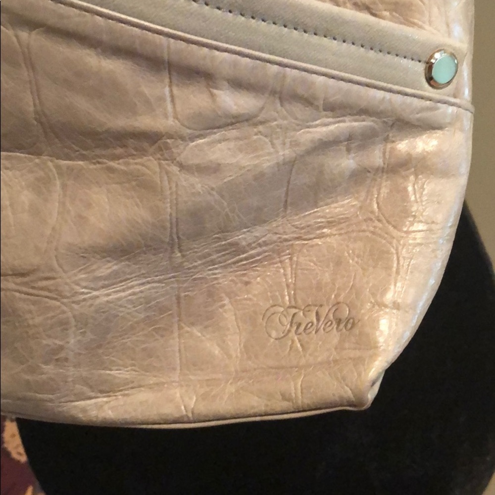 Beautiful Tre Vero Italian handbag - Picture 2 of 7